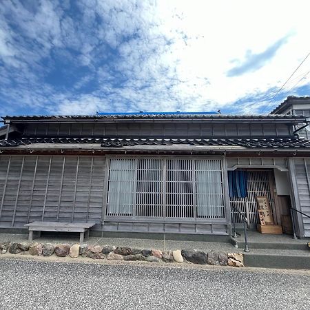 ゲストハウス黒島 Anamizu Esterno foto